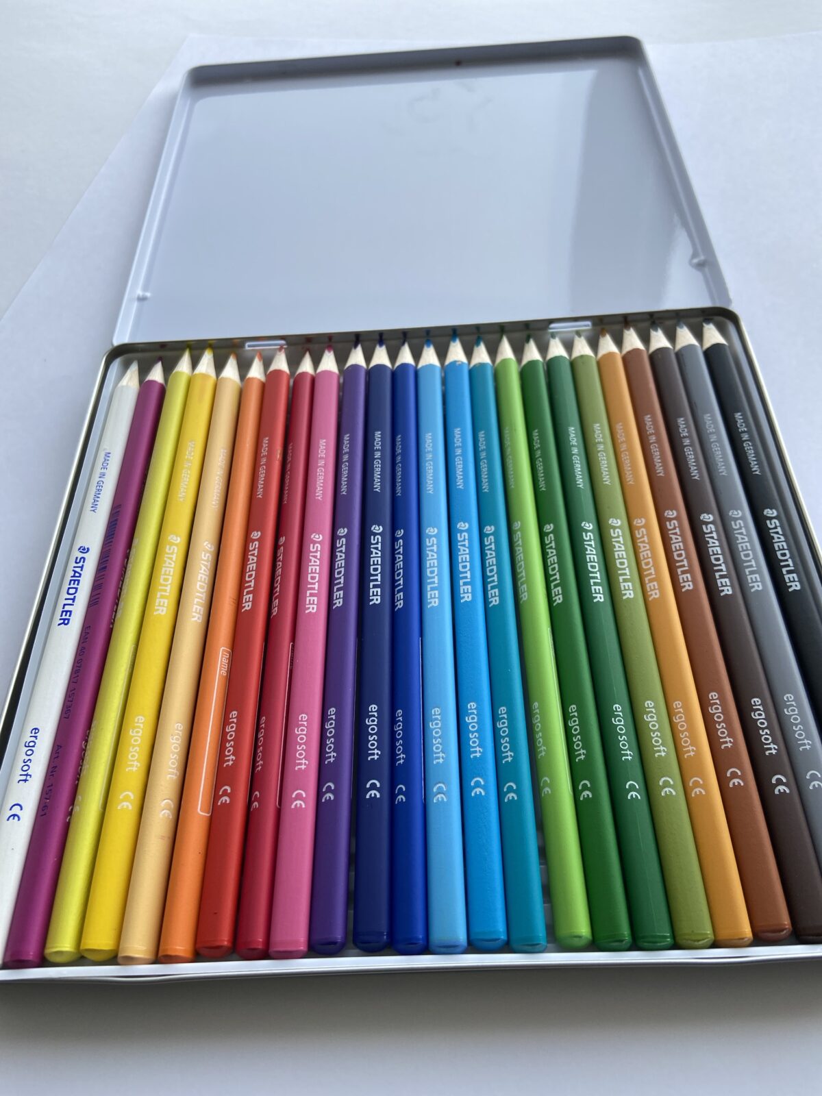 ⁦ألوان خشبية من ماركةً Staedtler⁩ - الصورة ⁦3⁩